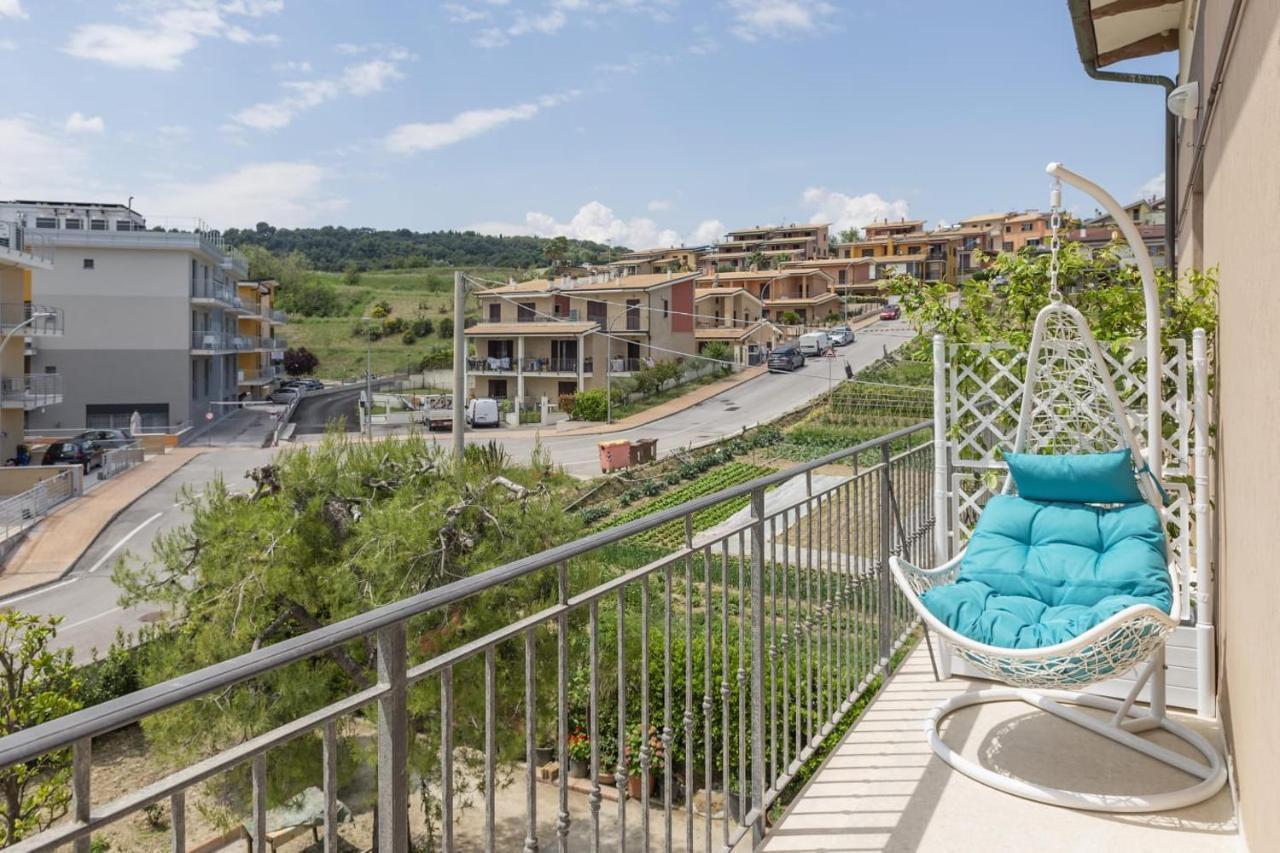 B&B Alba Sul Mare Guest House Massignano Kültér fotó