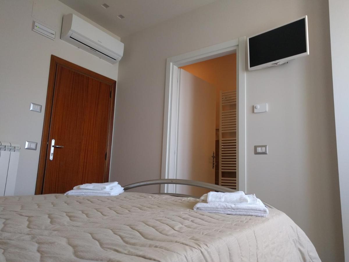 B&B Alba Sul Mare Guest House Massignano Kültér fotó